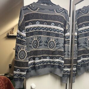 Women’s Gray Patterned Sweater